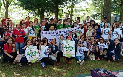 <p>President Rodrigo Duterte's supporters in Japan stage a support rally in Kodomo No Kuni Park on Sunday (May 20, 2018) urging Special Assistant to the President Christopher "Bong" Go to run for senator in the 2019 midterm polls. </p>